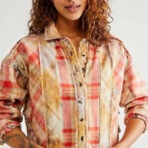 WE THE FREE Forever Plaid Flannel Shirt Cropped Patched Size Small